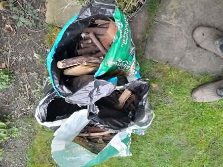 Photo of free 4 sacks of kindling and logs available for a stove. L (Moldgreen HD5) #1