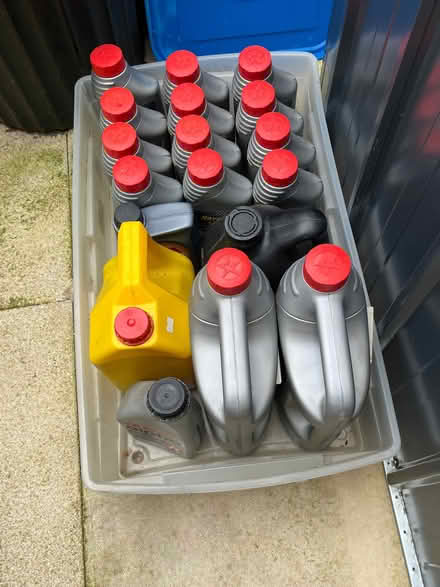 Photo of free Large qty unused engine oil (Putloe GL2) #1