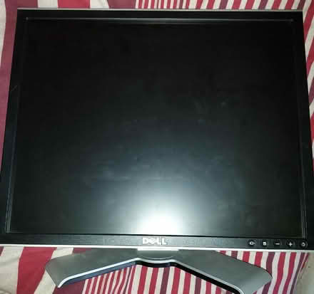 Photo of free Dell 19" Monitor (Chesterfield S40) #1