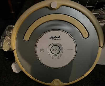 Photo of free Older model Roomba (working needs new battery) (Wandsworth SW15) #1