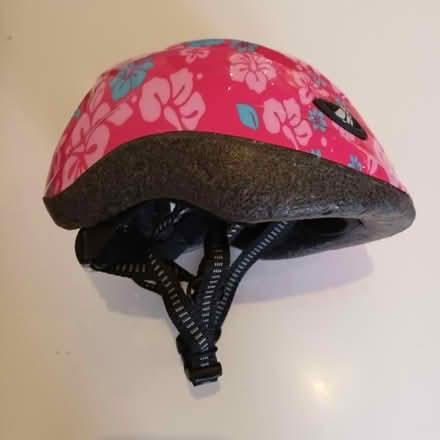 Photo of free Girls Helmet (Northaw EN6) #2