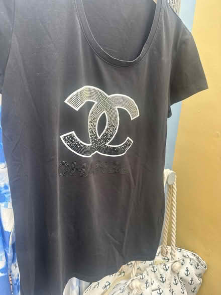Photo of free T-shirt size 14/16 (East dulwich SE22) #2