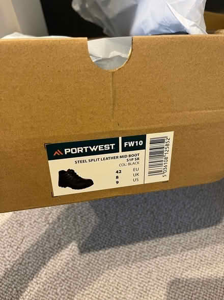 Photo of free Steel capped workers boots (Herne Hill SE24) #2