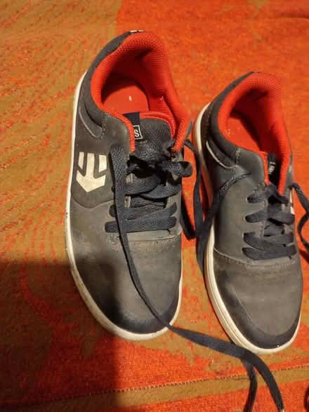Photo of free Kids Etnies Trainers size 2 (Central Preston PR1) #1