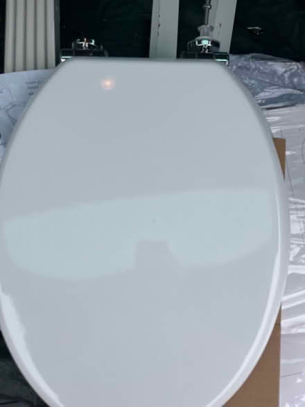 Photo of free Toilet seat brand new (Brentford) #2
