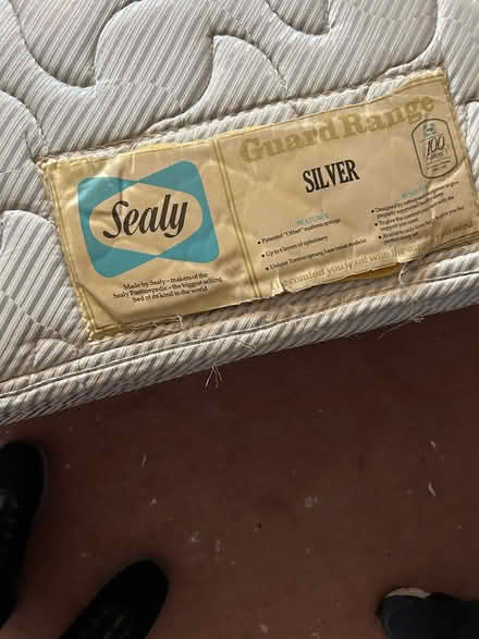 Photo of free Double divan with drawers (Stanwell Village TW19) #1