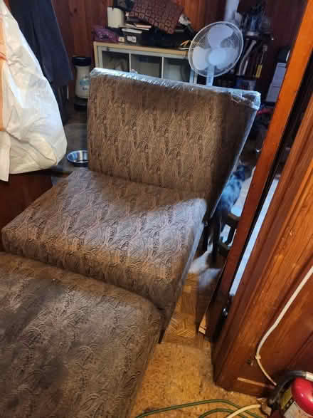 Photo of free Chair needs new home (Temple Hills,MD) #2