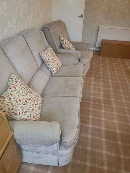 Photo of free light green 3 piece sofa suite (Worthing BN11) #4