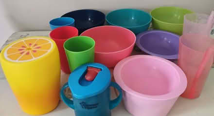 Photo of free Plastic bowls cups plates and beaker (Bathwick) (North Road) #1