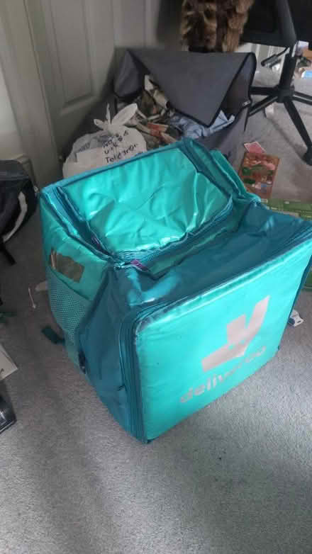 Photo of free Deliveroo bag (Central Reading RG1) #1