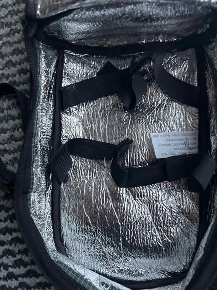 Photo of free Thermal type carry bag (Comberton DY10) #3