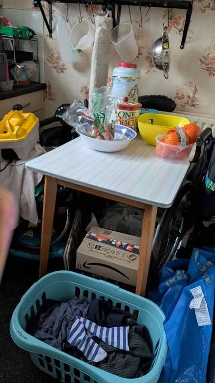 Photo of free Kitchen Table (BD22) #1