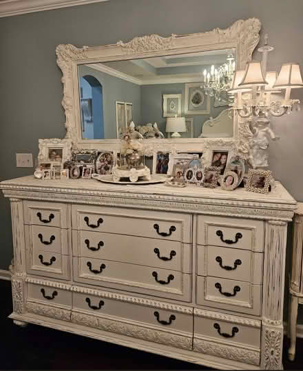 Photo of Large chest of drawers (Dunstable LU5) #1