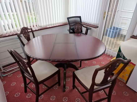 Photo of free Table and 4 chairs. Table extends to 6 settings (Killamarsh S21) #1