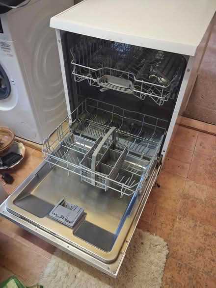 Photo of free Bosch Series 2 dishwasher (Calver S32) #3