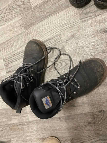 Photo of free Women’s size 6 steel toe cap boots (Northfield B31) #1