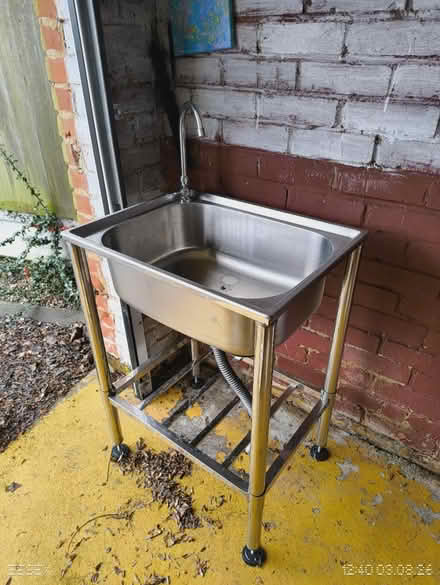 Photo of free Free standing sink (Basildon SS143P3 SS14) #2