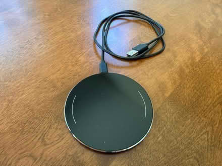 Photo of free Qi Wireless Charger (Near El Camino & Hollenbeck) #1