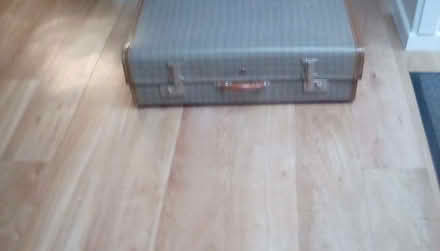 Photo of free vintage suitcase (Priorslee TF2) #2