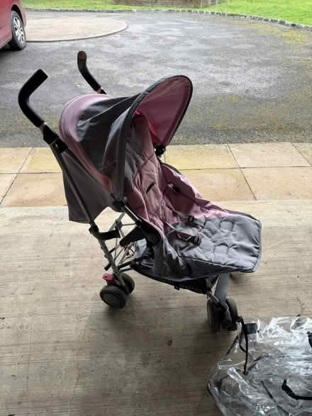 Photo of free Silver Cross push chair (Wraysbury TW19) #1