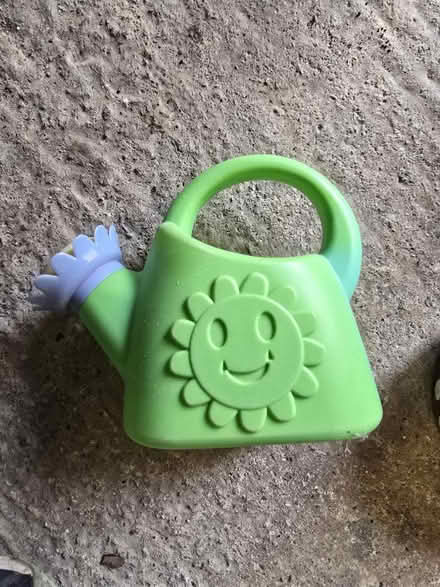 Photo of free Children's watering can (Wrose BD2) #1