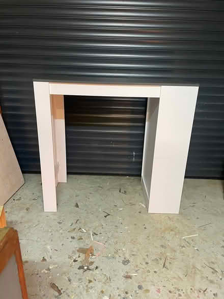 Photo of free Breakfast bar/ kitchen island (Neath SA11) #1