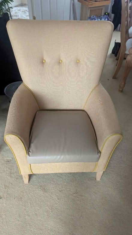 Photo of free Chair (Rochford SS4) #4