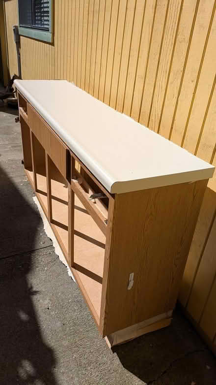Photo of free 6 Foot base cabinet w/ counter top (West Davis, CA. 95616) #2