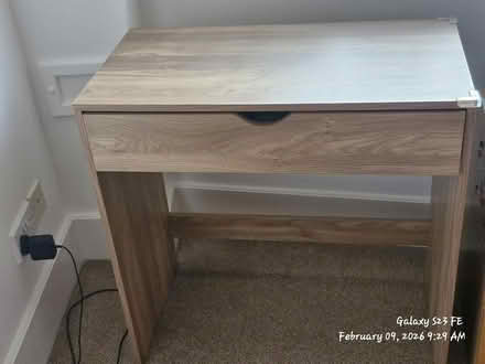 Photo of free Work table (Lion Gate TW9) #1