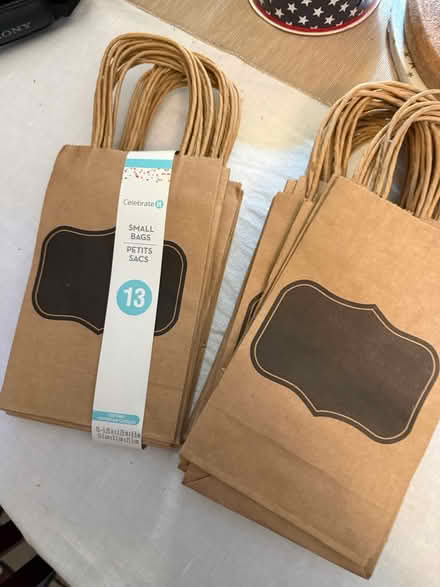 Photo of free Craft paper gift bags (Glenview, Oakland) #1