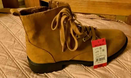 Photo of free Size 7 noots (Havant) #1