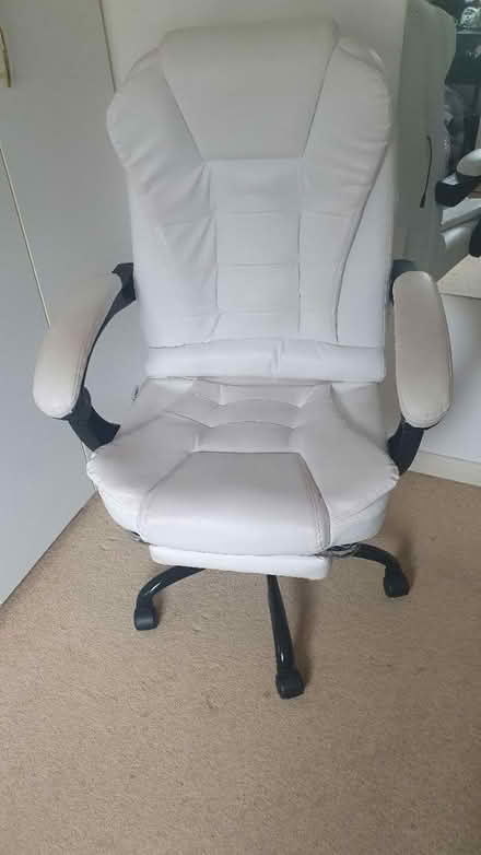 Photo of free Office chair and desk (Canvey Island) #2