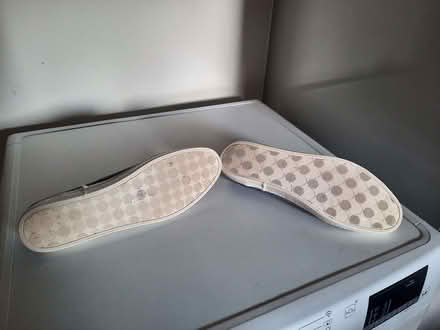 Photo of free Womens Shoes Pumps Size 8 (Swindon SN1) #1