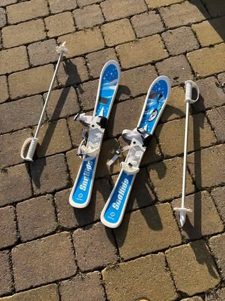 Photo of free Child training skis (Currie EH14) #1