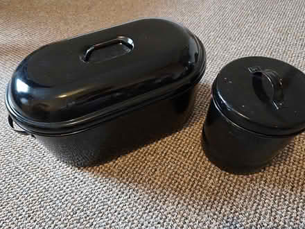 Photo of free Pair of tin containers (RG1) #1