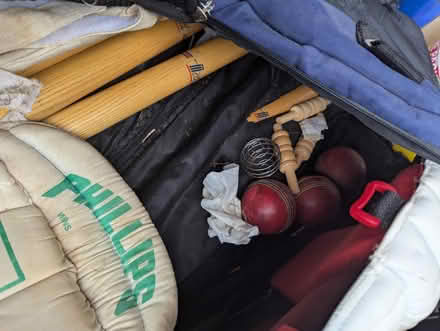 Photo of free Cricket gear ( right handed ) (Prenton CH43) #4