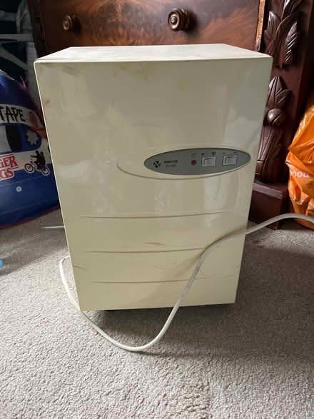 Photo of free Ye Olde Dehumidifier (Ladywell SE13) #1