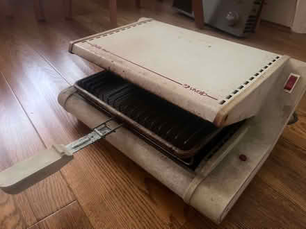 Photo of free toaster/grill (King's Cross WC1N) #2