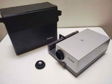 Photo of free rollei slide projector (Briston NR24) #1