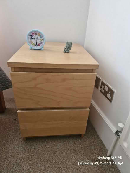 Photo of free Side table (Lion Gate TW9) #1