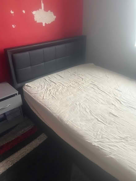 Photo of free Double bed. Wardrobe. Dressing table. Bedside cabinet (Tattenham Corner KT18) #3
