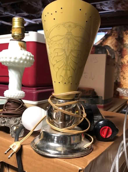 Photo of free Antique lamp (Southbridge) #1