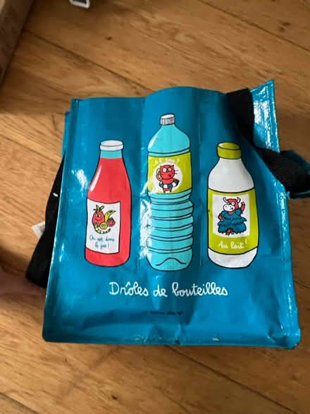 Photo of free Bottle bag (Woodstock OX20) #1