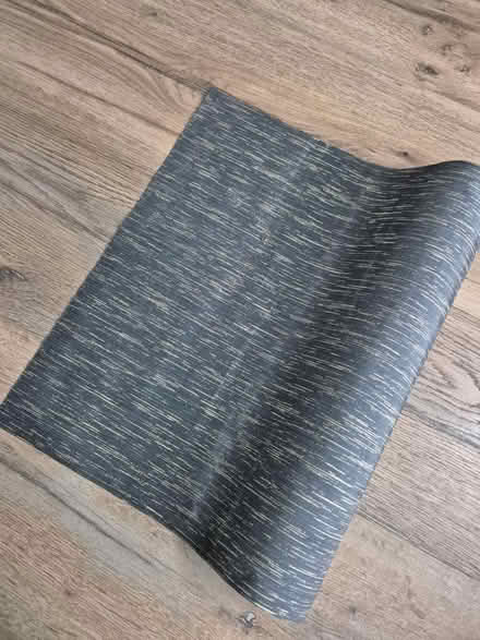 Photo of free Wallpaper x 1 roll (Old heath road CO2) #1