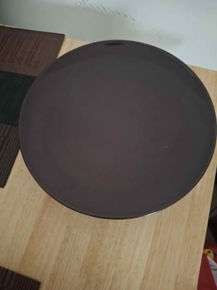 Photo of free Plates (whyteleafe CR3) #3