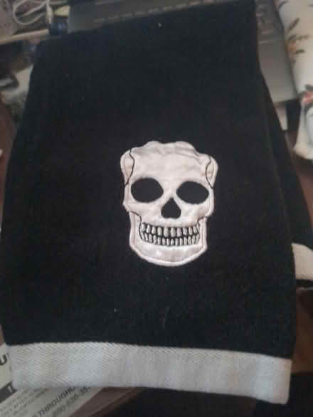 Photo of free Hand towel with skull (Leonardo/Middletown) #1