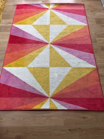 Photo of free Rug (The Triangle Estate RH15) #1