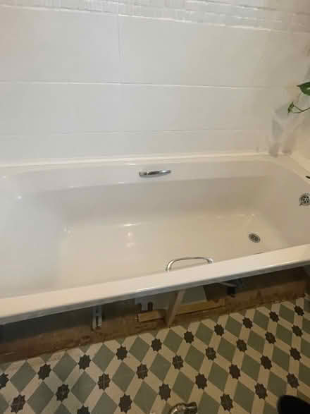 Photo of free Bath (Pembury TN2) #2