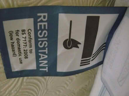 Photo of free Double size foam mattress with zip-off cover 75" x 53" x 8" (Kempsey WR5) #3