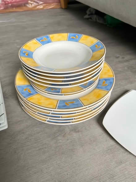 Photo of free Plates bowls & glasses (Southend SS2) #3